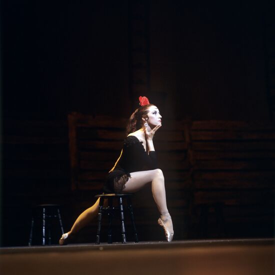 Maya Plisetskaya performing on stage