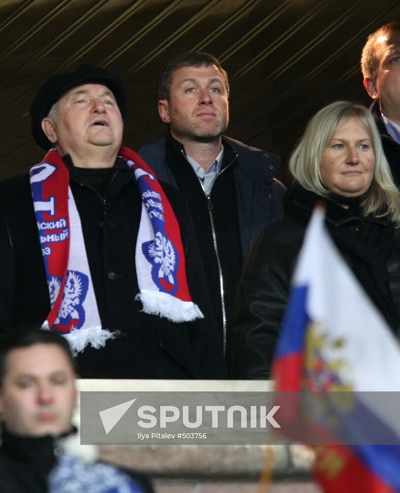 Yury Luzhkov, Roman Abramovich and Yelena Baturina