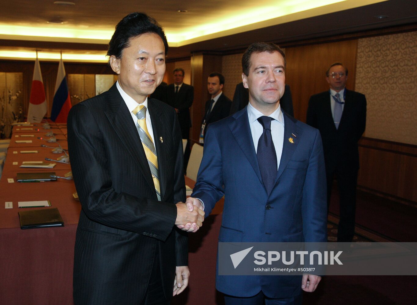 Russian President and Prime Minister of Japan met in Singapore