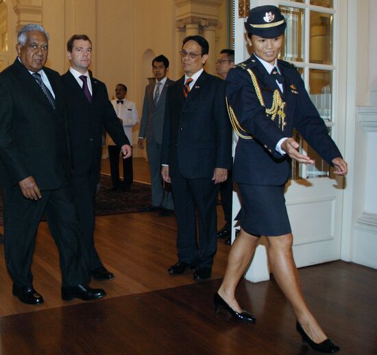 Russian President pays first ever formal visit to Singapore