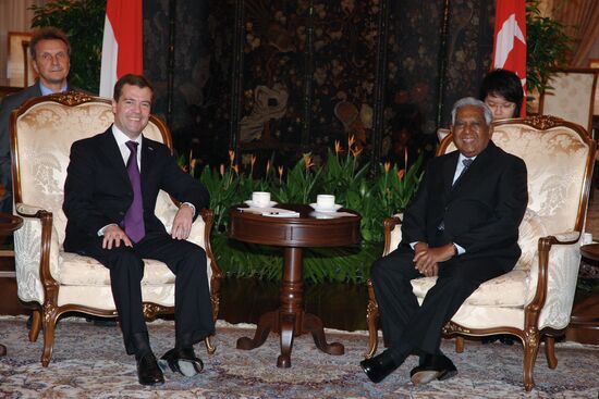Russian President pays first ever formal visit to Singapore