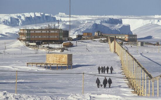 Soviet station Mirniy