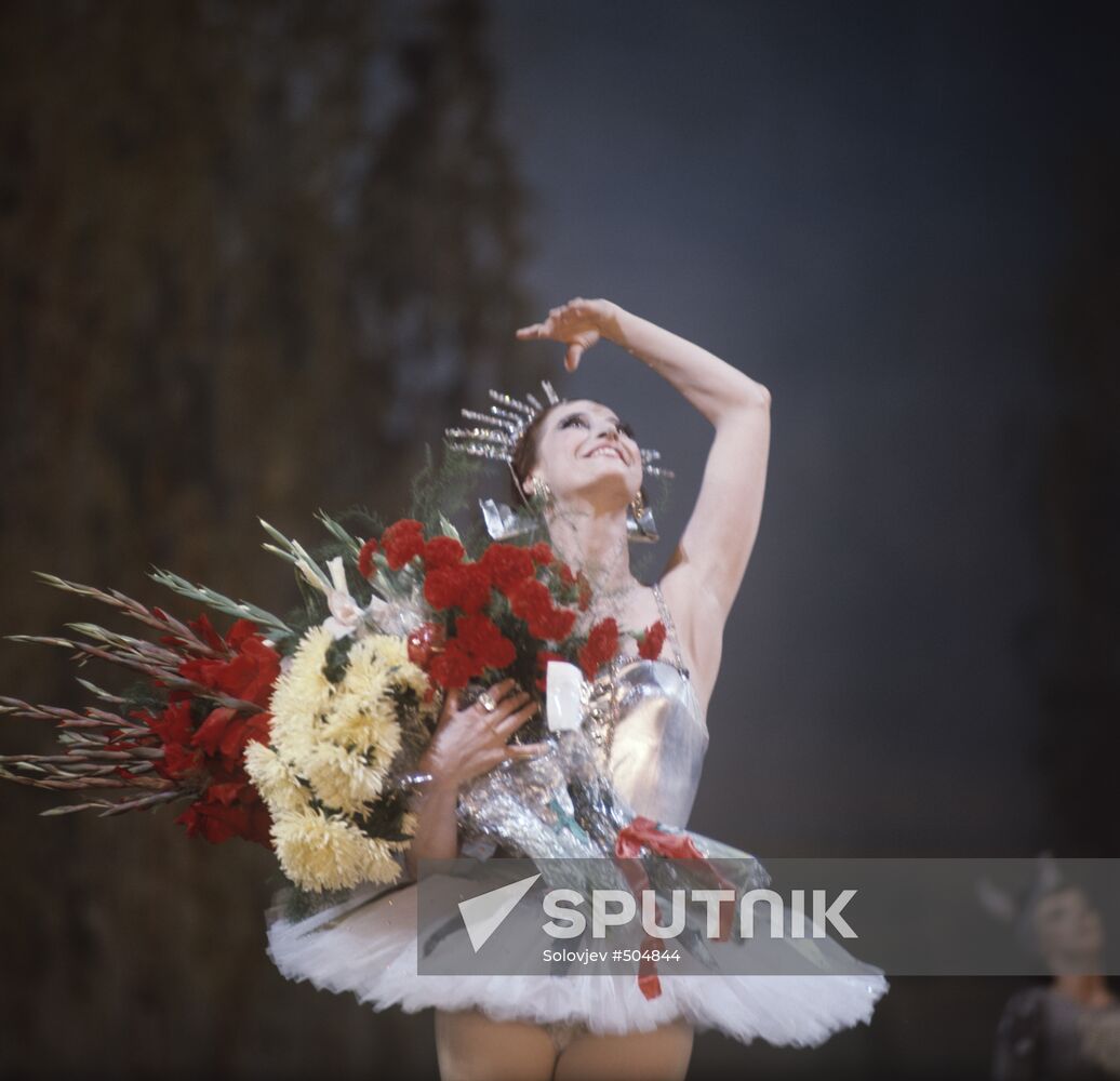 Maya Plisetskaya performing on stage