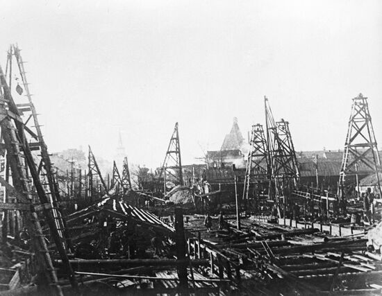 Building station of Moscow Metropolitan, 1933