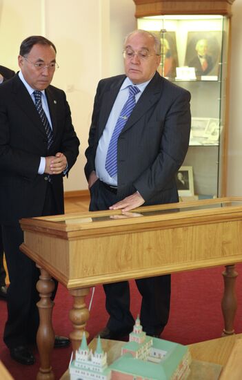 Kazakh Foreign Minister Kanat Saudabayev at MSU