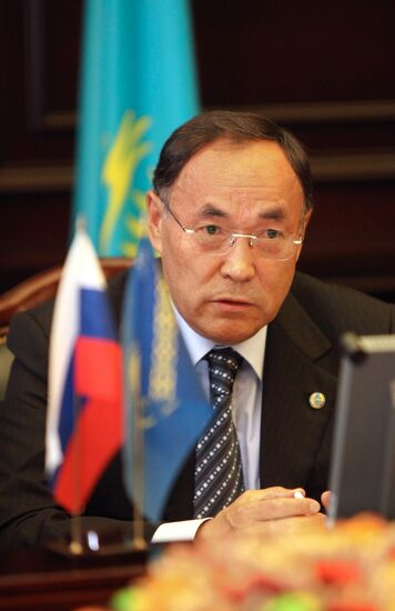 Kazakh Foreign Minister Kanat Saudabayev at MSU
