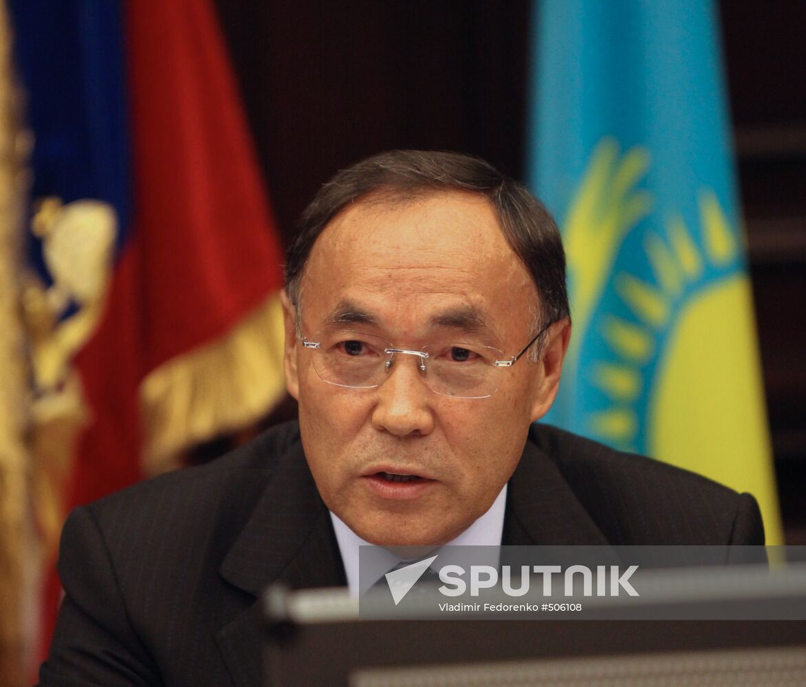 Kazakh Foreign Minister Kanat Saudabayev at MSU