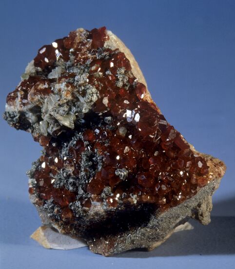 Cinnamon stone
