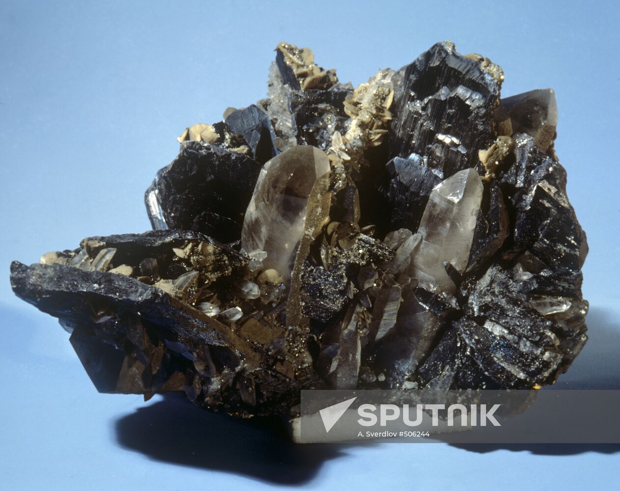Wolframite, quartz