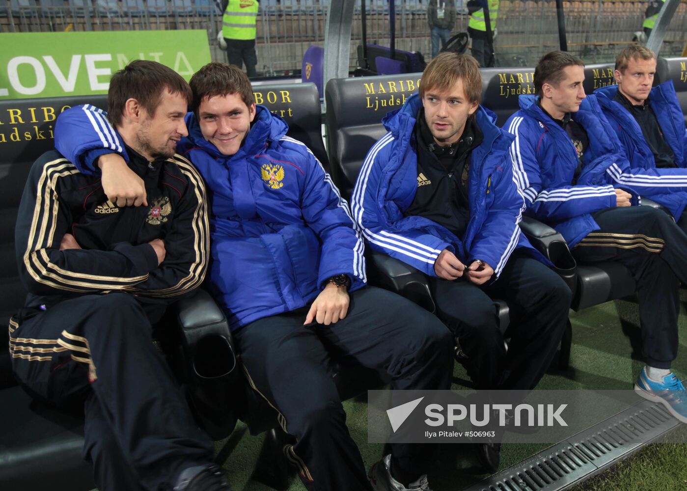 Russia's players before Slovenia vs. Russia World Cup qualifier