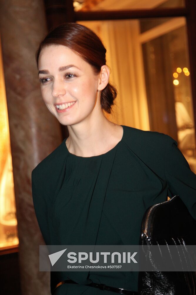 Alyona Akhmadulina