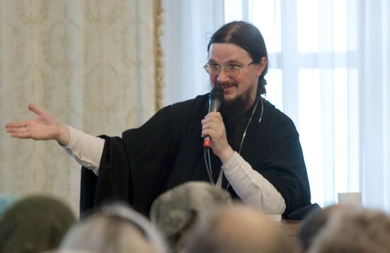 Father Daniil Sysoyev