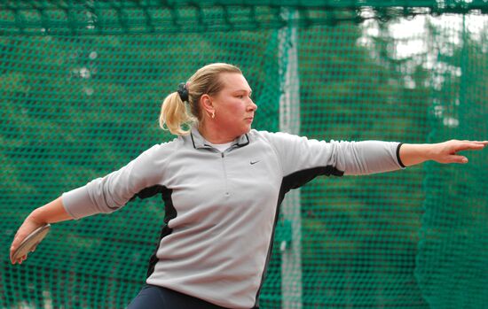 2004 Olympics winning discus thrower Natalya Sadova