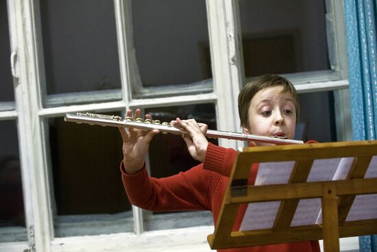 Classes at Gnesins children's music school