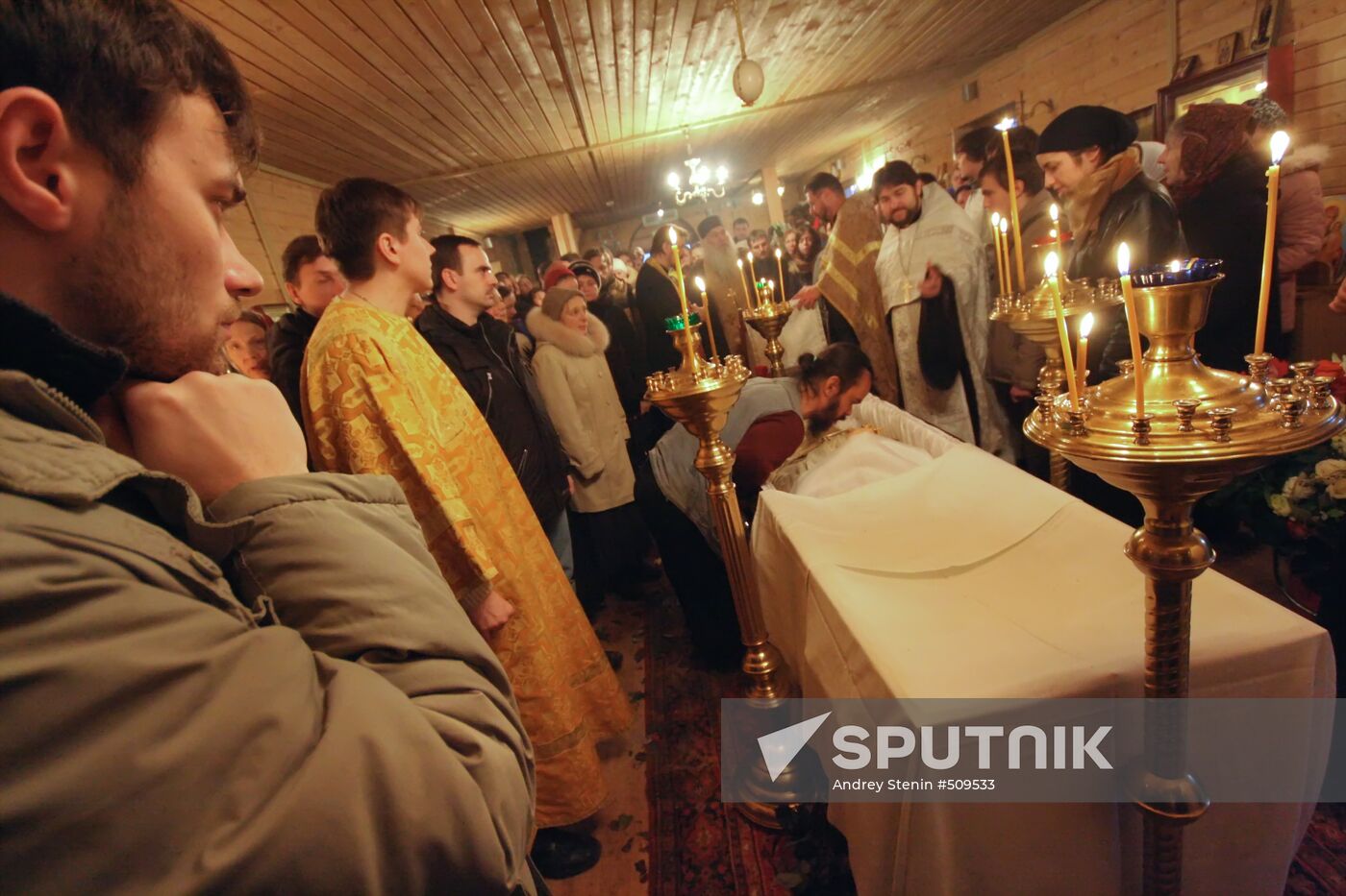 Lying-in-state ceremony for priest Daniil Sysoev