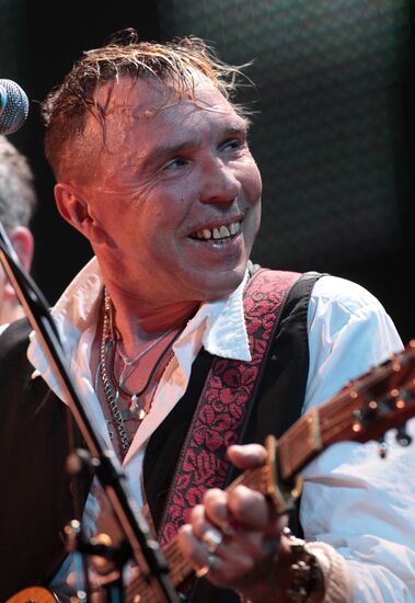 Garik Sukachyov gives concert on his 50th birthday