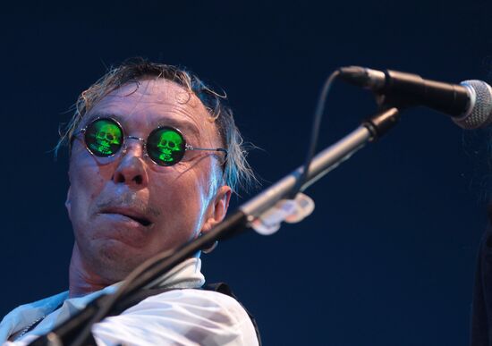 Garik Sukachyov gives concert on his 50th birthday