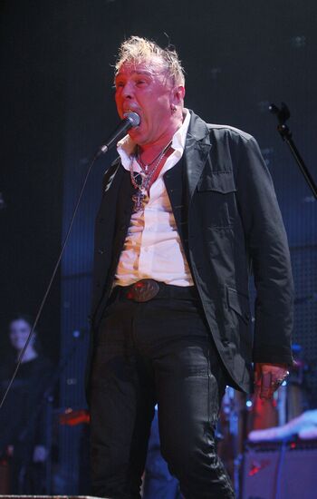 Garik Sukachyov gives concert on his 50th birthday