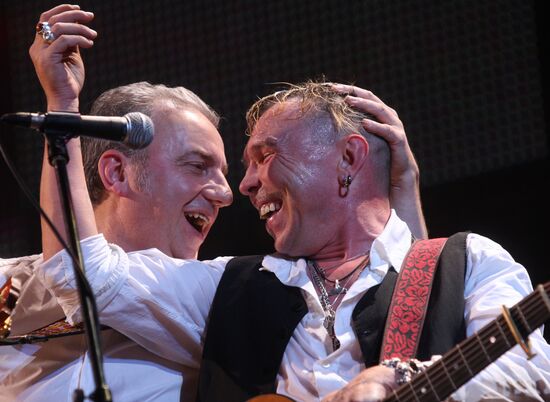 Garik Sukachyov gives concert on his 50th birthday