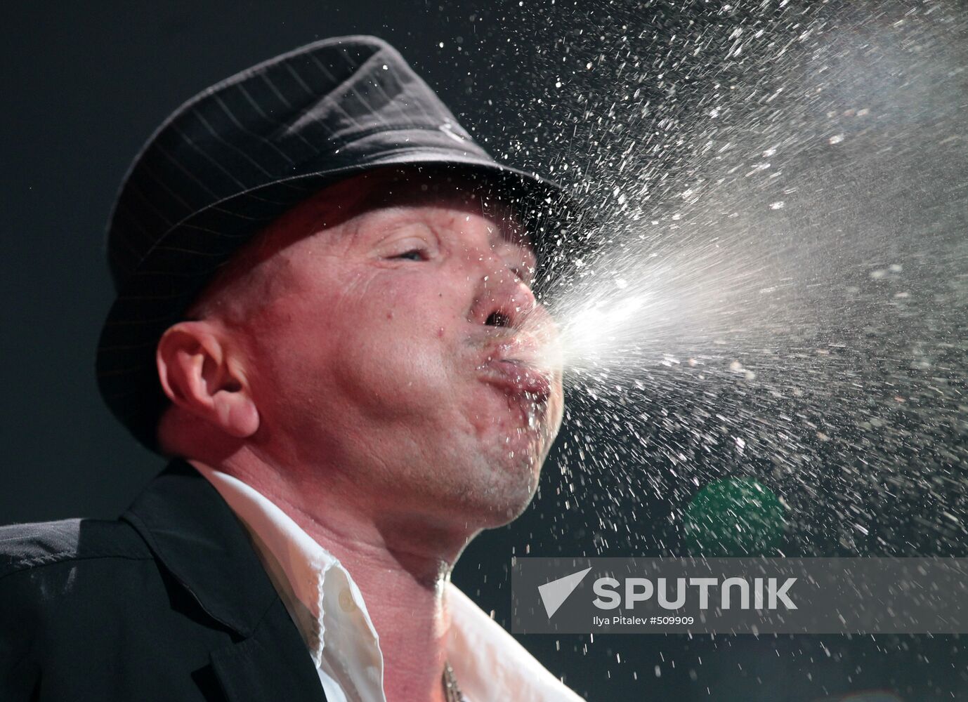 Garik Sukachyov gives concert on his 50th birthday