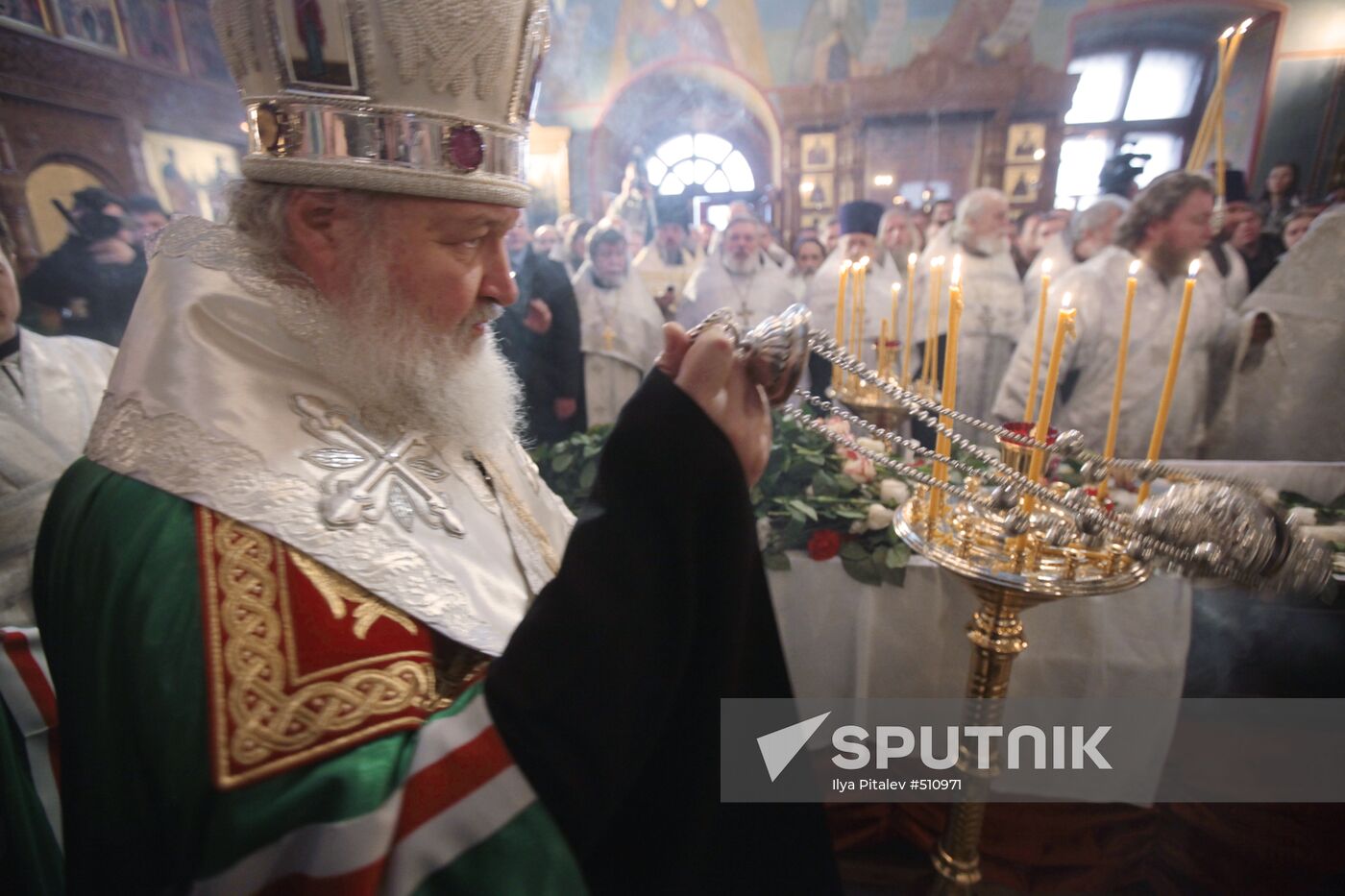 Funeral service for priest Daniil Sysoyev