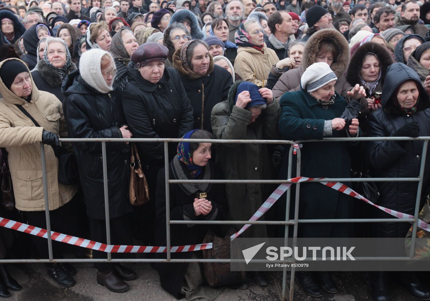 Funeral procession of priest Daniil Sysoyev