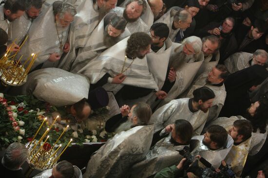 Funeral service for priest Daniil Sysoyev
