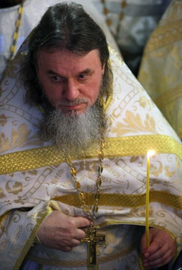 Funeral service for priest Daniil Sysoyev