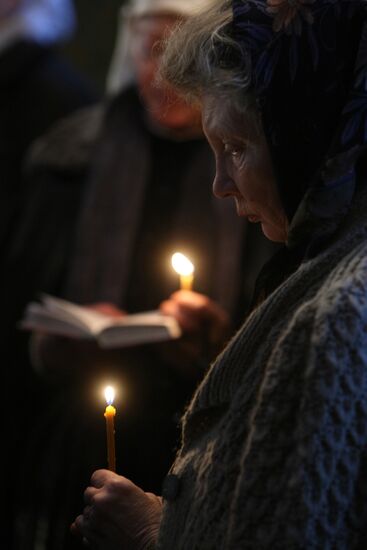 Funeral service for priest Daniil Sysoyev