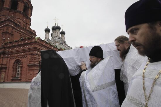 Funeral for priest Daniil Sysoyev