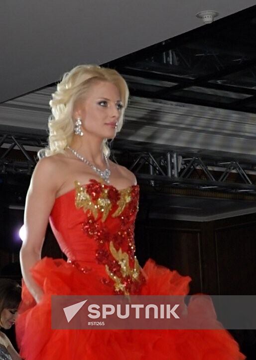 Mrs. World 2009 Victoria Radochinskaya