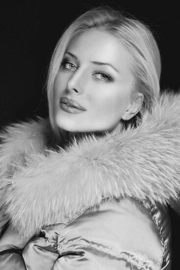 Mrs. World 2009 Victoria Radochinskaya