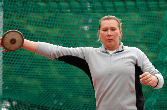 2004 Olympics winning discus thrower Natalya Sadova