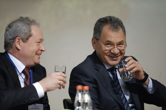 Viktor Basargin, Sergei Shoigu