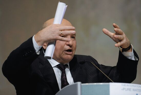 Yury Luzhkov