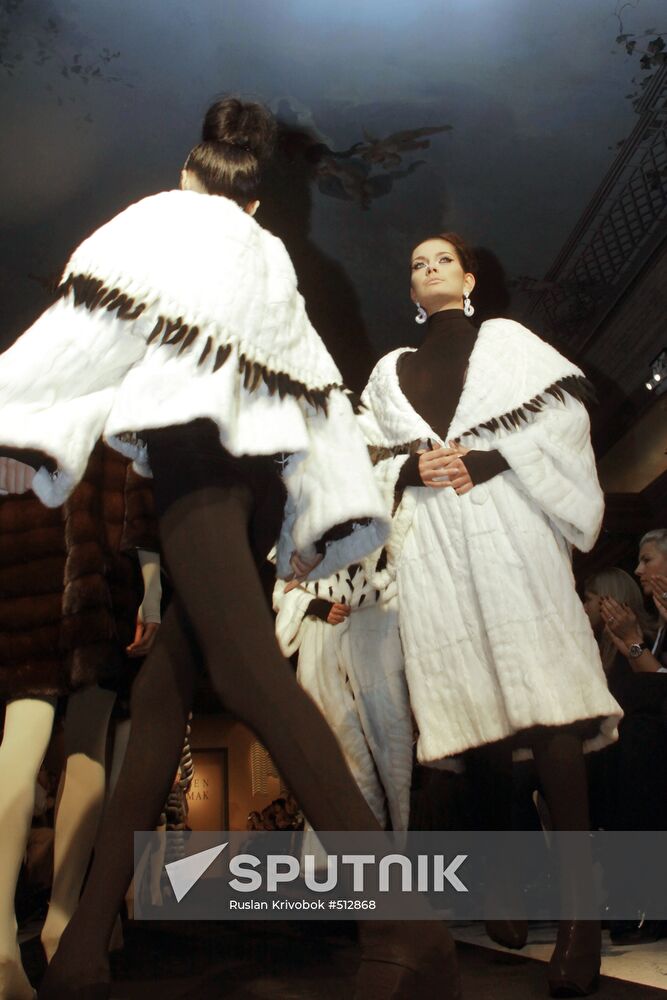 Helen Yarmak fur show