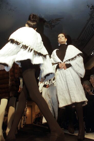 Helen Yarmak fur show