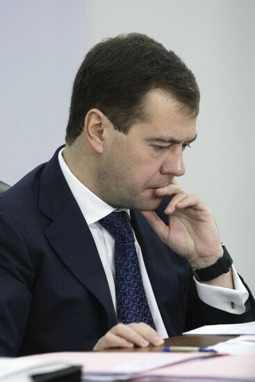 Dmitry Medvedev chairs meeting on Russia's economic advancement