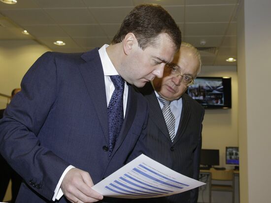 Dmitry Medvedev views newly developed supercomputer