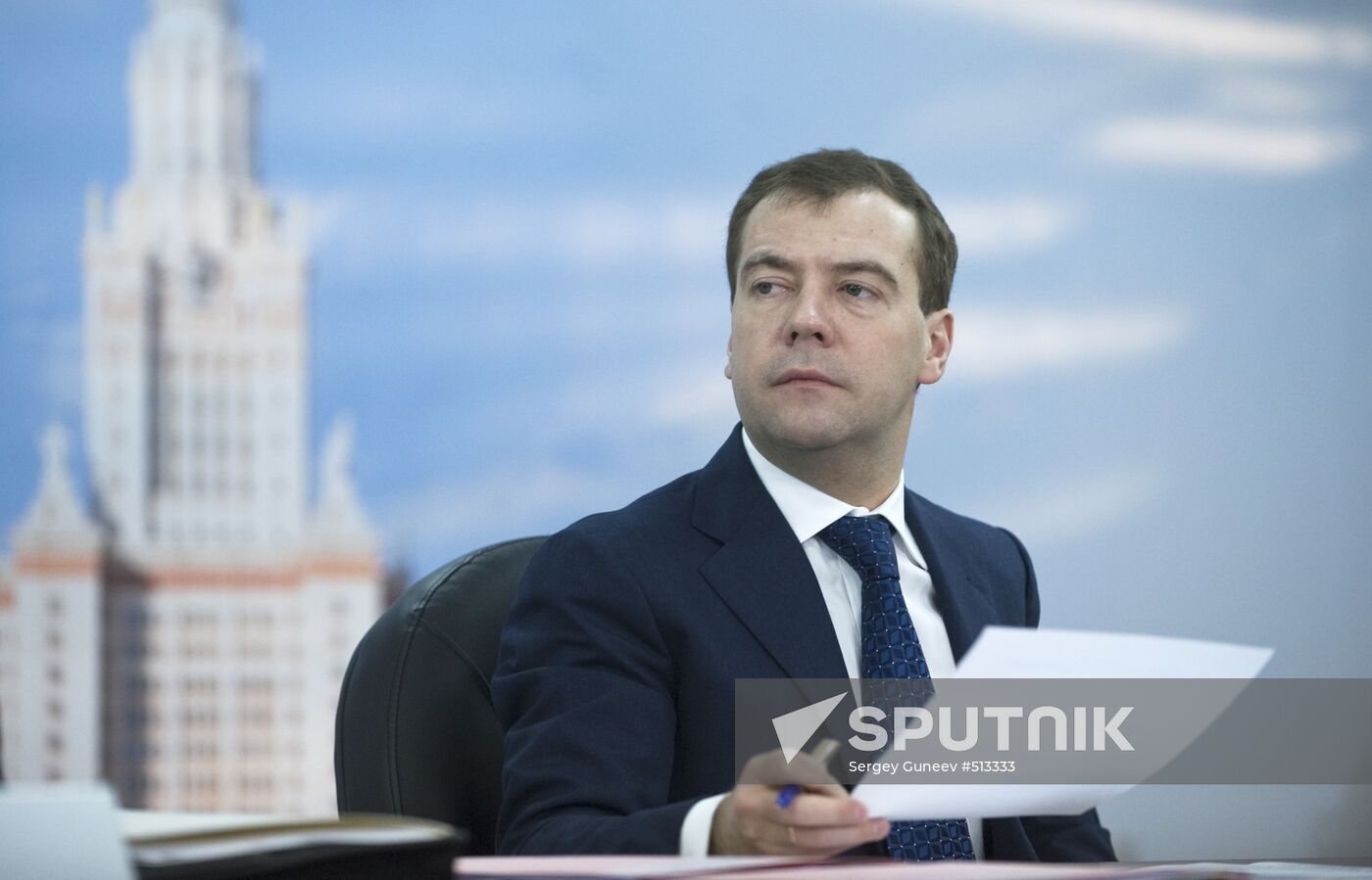 Dmitry Medvedev chairs meeting on Russia's economic advancement