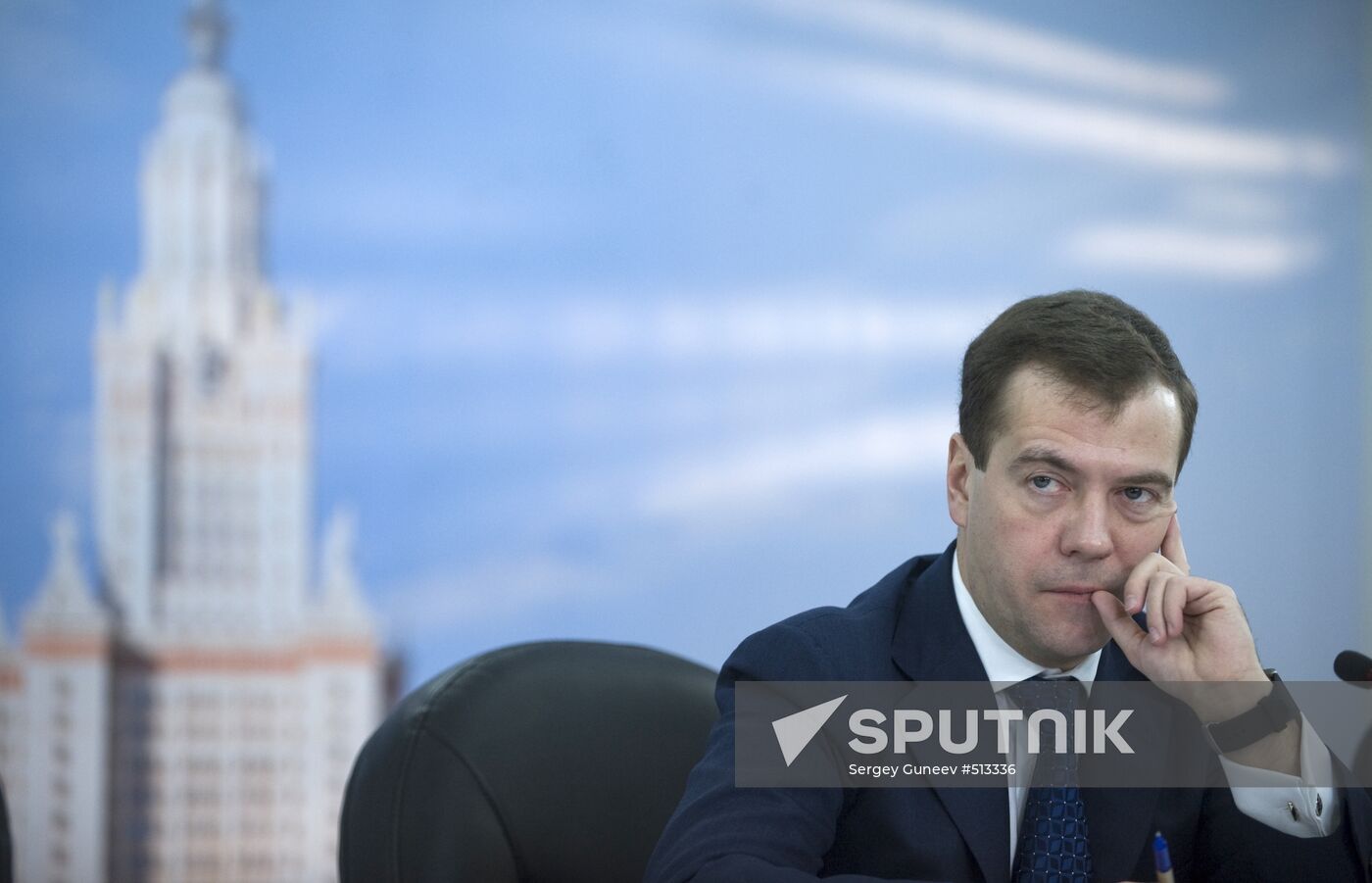 Dmitry Medvedev chairs meeting on Russia's economic advancement