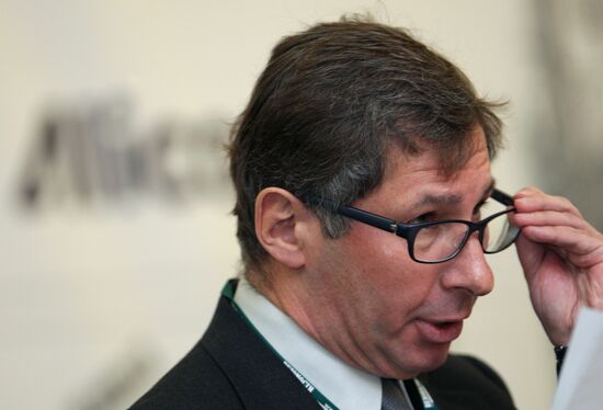 Alfa Bank president Pyotr Aven