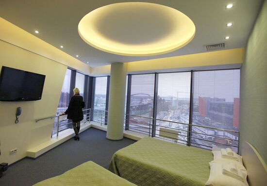 Capsule hotel opens in Moscow airport