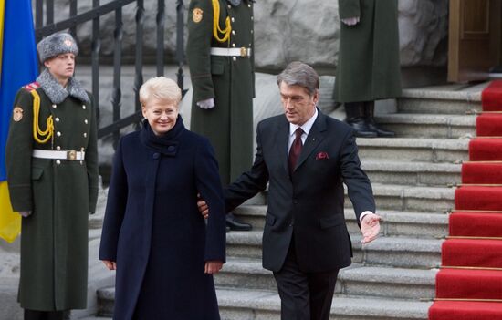 Lithuanian President Dalia Grybauskaite pays state visit to Kiev