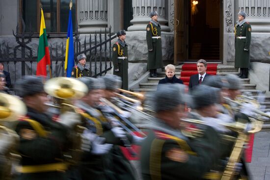 Lithuanian President Dalia Grybauskaite pays state visit to Kiev