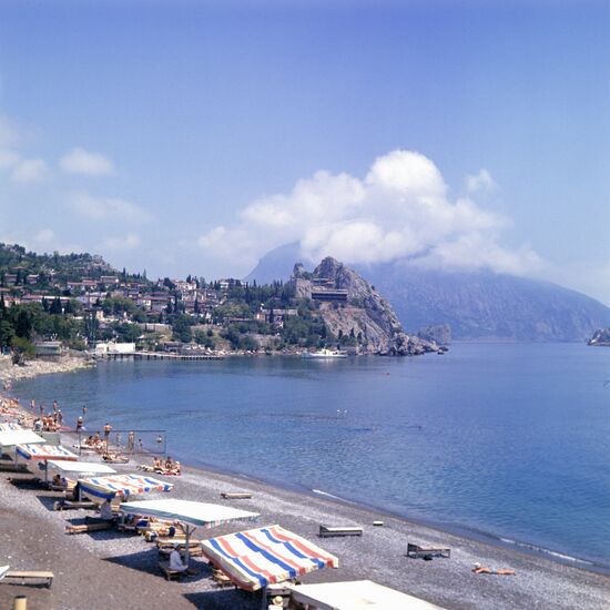 Gurzuf beach