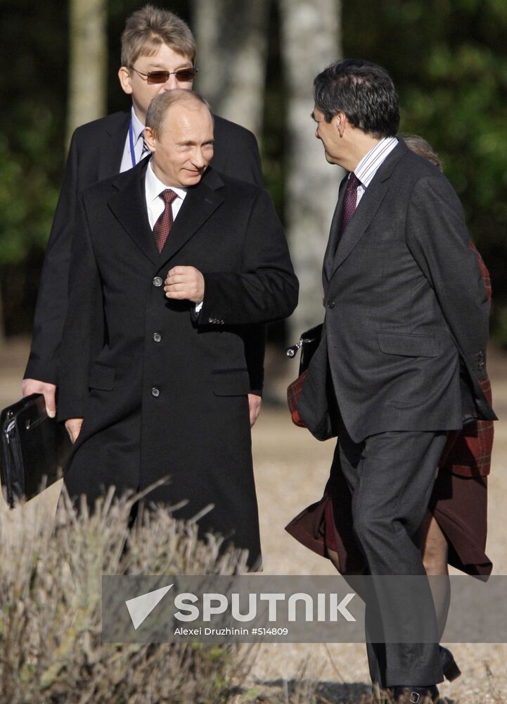 Prime Minister Vladimir Putin visits Paris