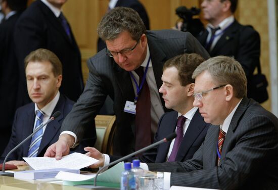 Russian president attends EAEC session