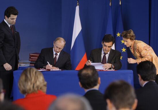 Russian Prime Minister Vladimir Putin pays visit to Paris