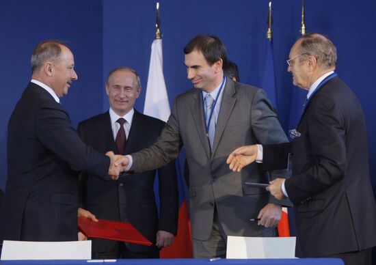 Russian Prime Minister Vladimir Putin pays visit to Paris